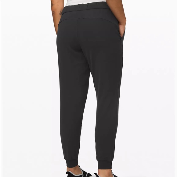 lululemon athletica Pants - Lululemon On the Fly Jogger 28" Woven